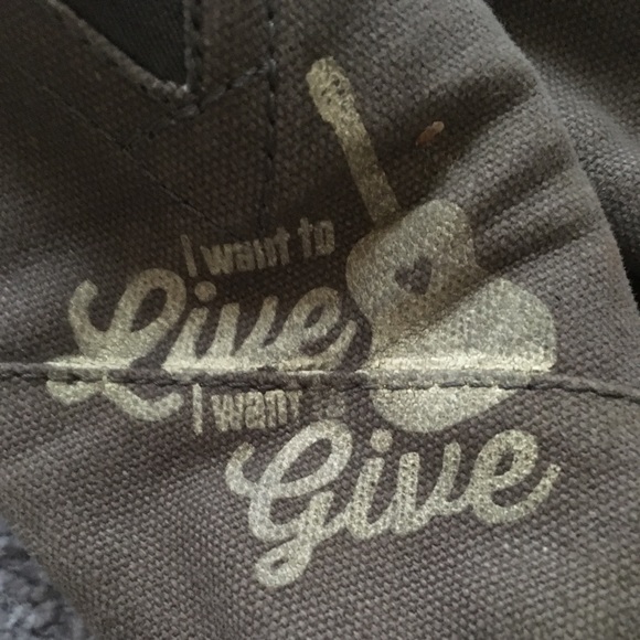 Unique bundle of TOMS classics - Picture 6 of 8